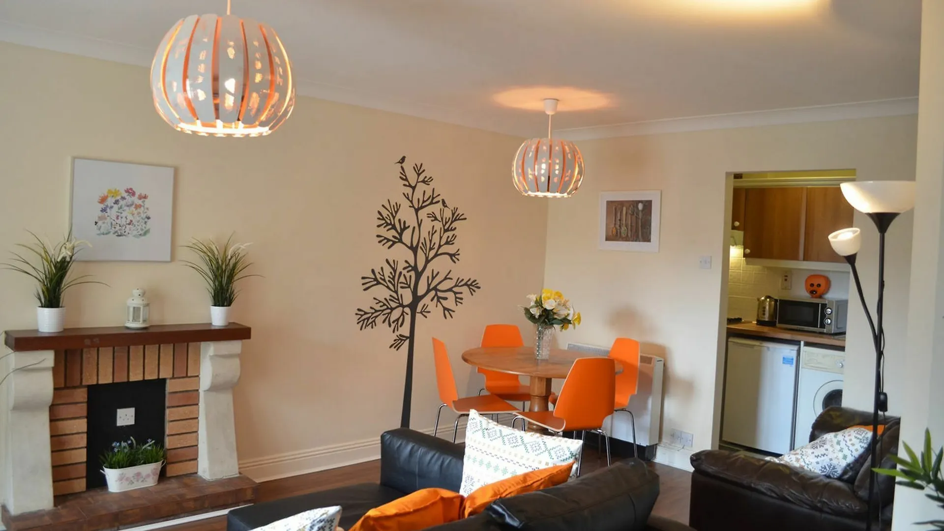Metrostays - Jervis 66 Dublin 0*,  Irlandia