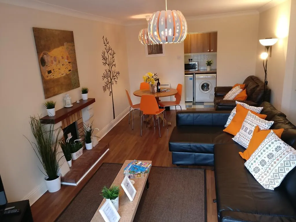 Metrostays - Jervis 66 Dublin 0*,  Ireland